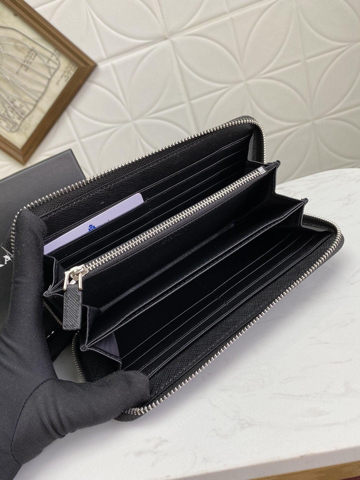 PRADA(プラダ) 財布19x12cm