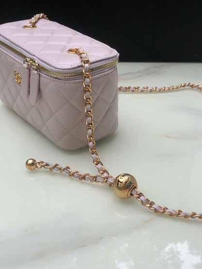 Chanel Classic Vanity 22C Bag with Chain AP2303