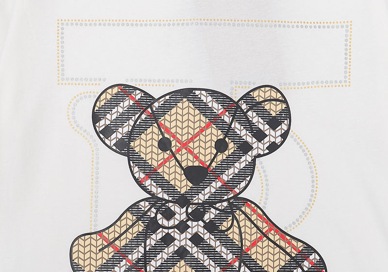 【Burberry】男女兼用、ご好評に付き再入荷！