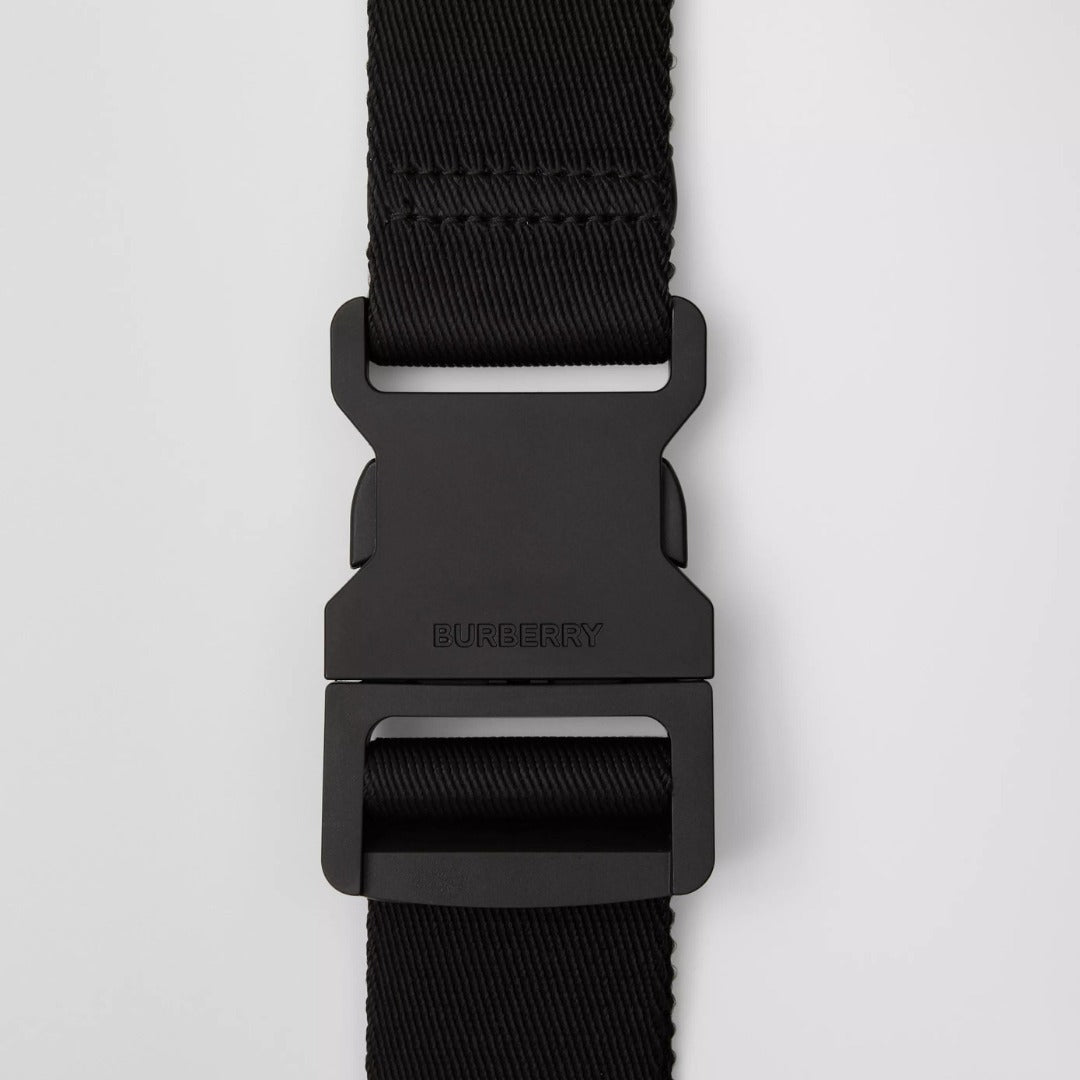 新作【BURBERRY】バーバリー ソニー ナイロン バナナバッグ