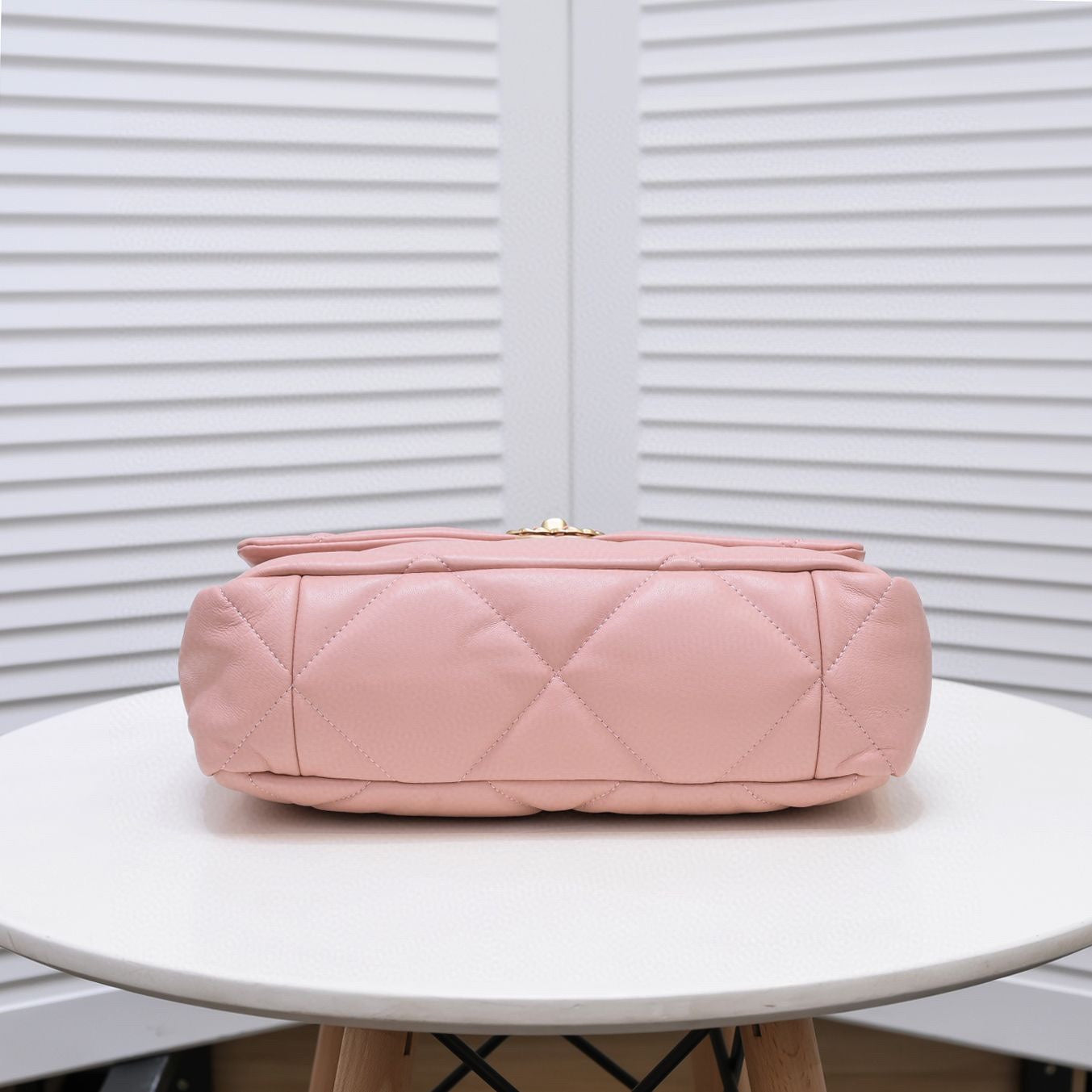 CHANEL 19 AS1160 19BAG