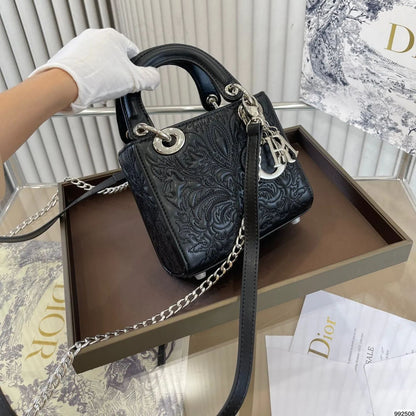 人気カラーお早めに【Dior】LADY DIOR MY ABCDIOR バッグ ラテ