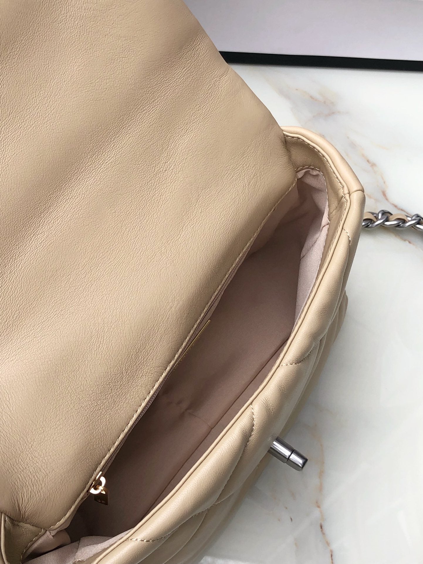 Chanel 19 small 1160