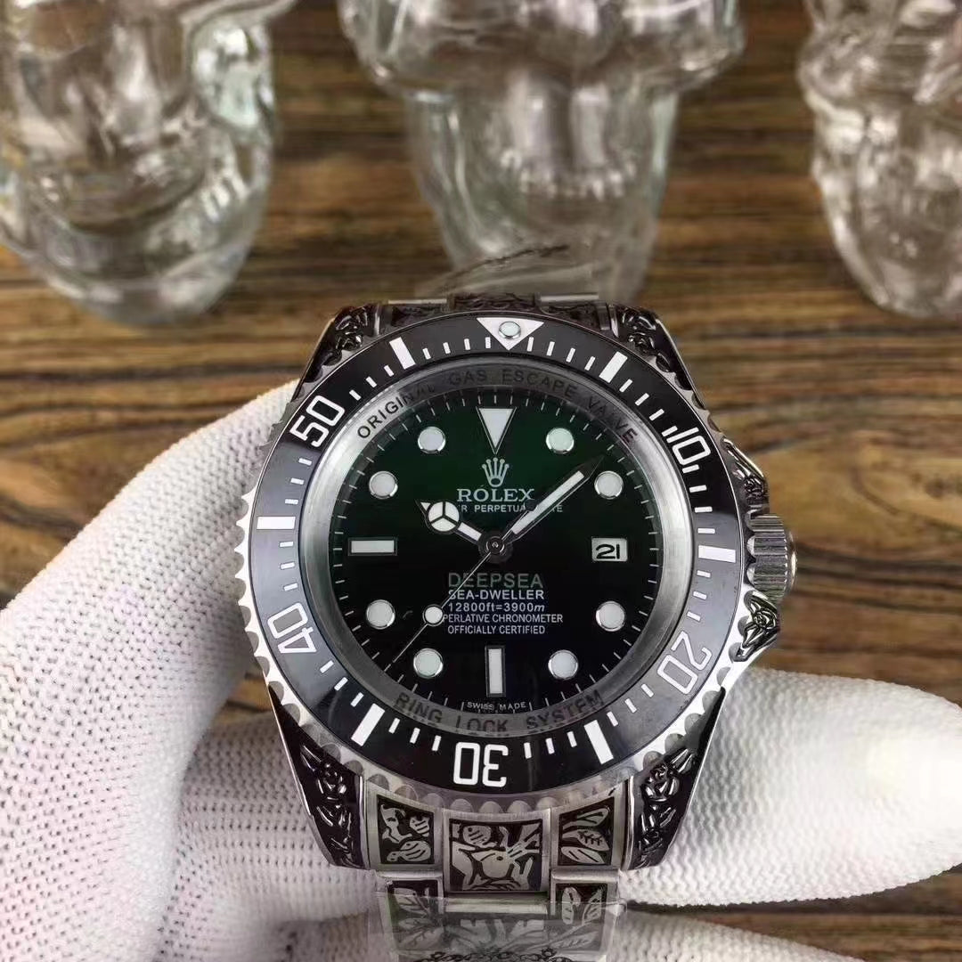 ロレックス ROLEX DEEPSEAディープシー126660 彫金 極めてまれな