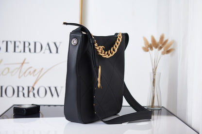 CHANEL SHOPPING BAG C-051