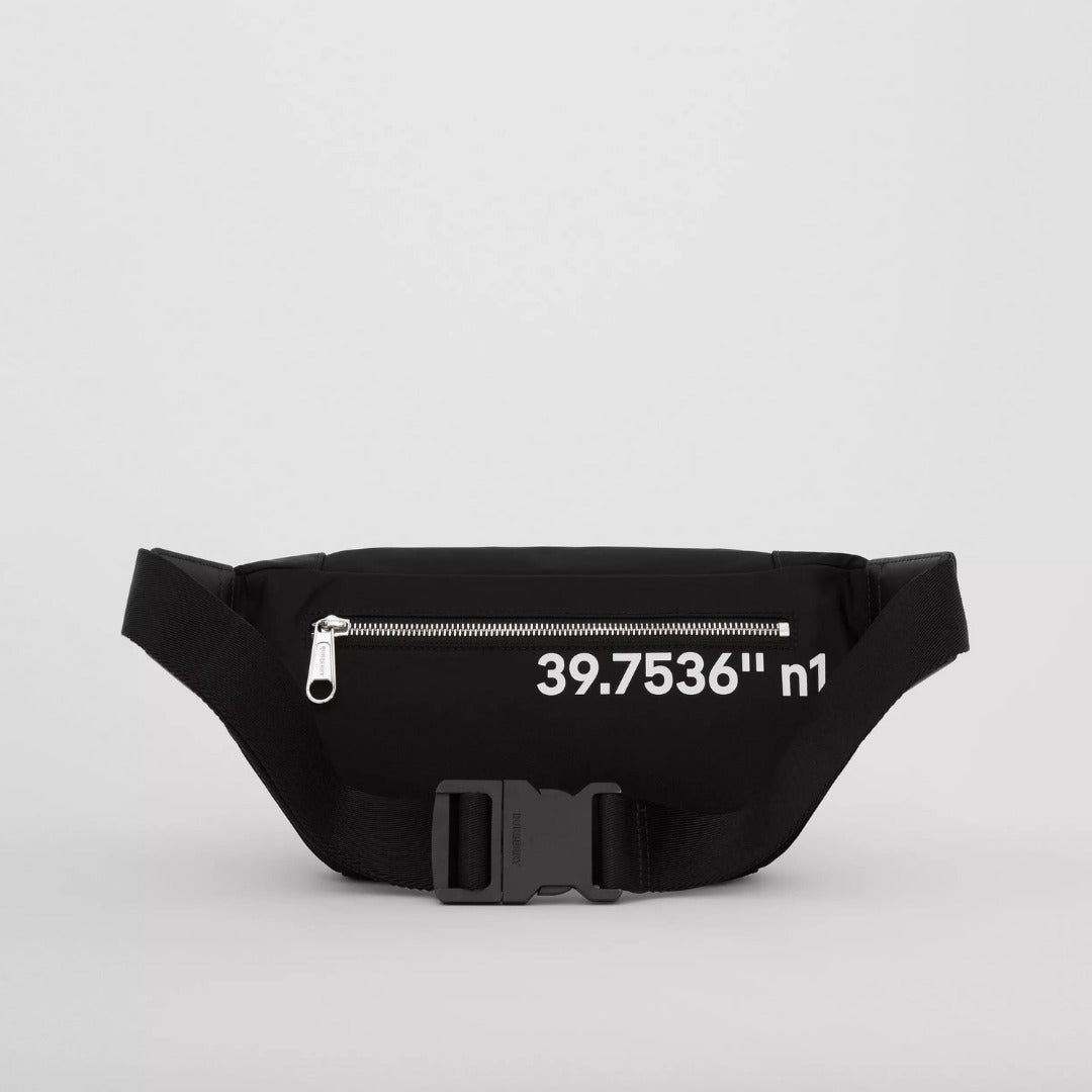 新作【BURBERRY】バーバリー ソニー ナイロン バナナバッグ