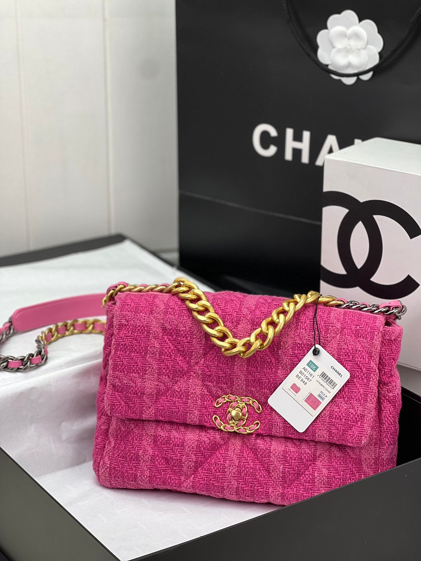 CHANEL 19 LARGE HANDBAG AS1161