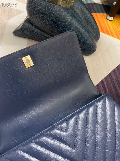 Chanel Cowhide handbag 92991