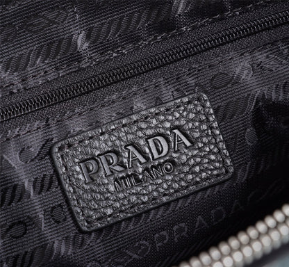 【PRADA 公式 旗艦店】プラダ クラッチバッグ当日出荷 好評に付き再入荷！24*14*5CM