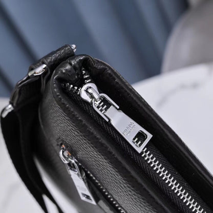 【 PRADA 公式旗艦店】プラダ ショルダーバッグ 当日出荷 好評に付き再入荷！23*27*5CM