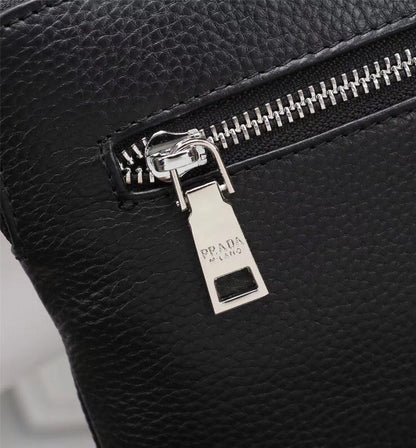 【PRADA 公式旗艦店】プラダ クラッチバッグ 当日出荷 好評に付き再入荷！28*18*3CM