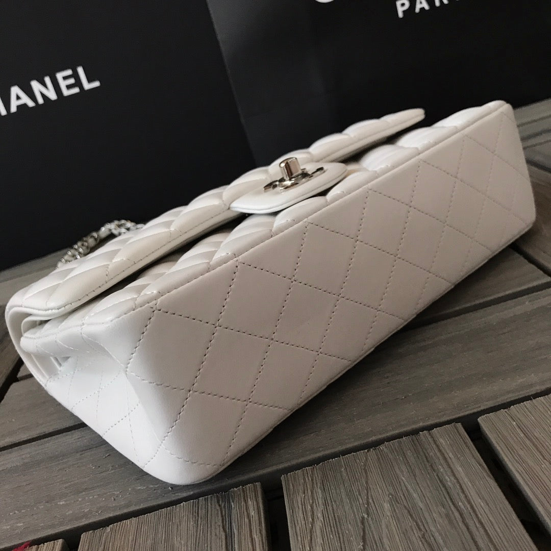 Chanel Flap Bag 1112