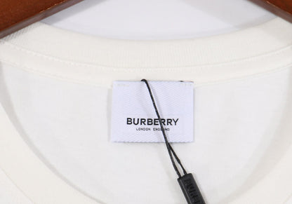 【Burberry】男女兼用、ご好評に付き再入荷！
