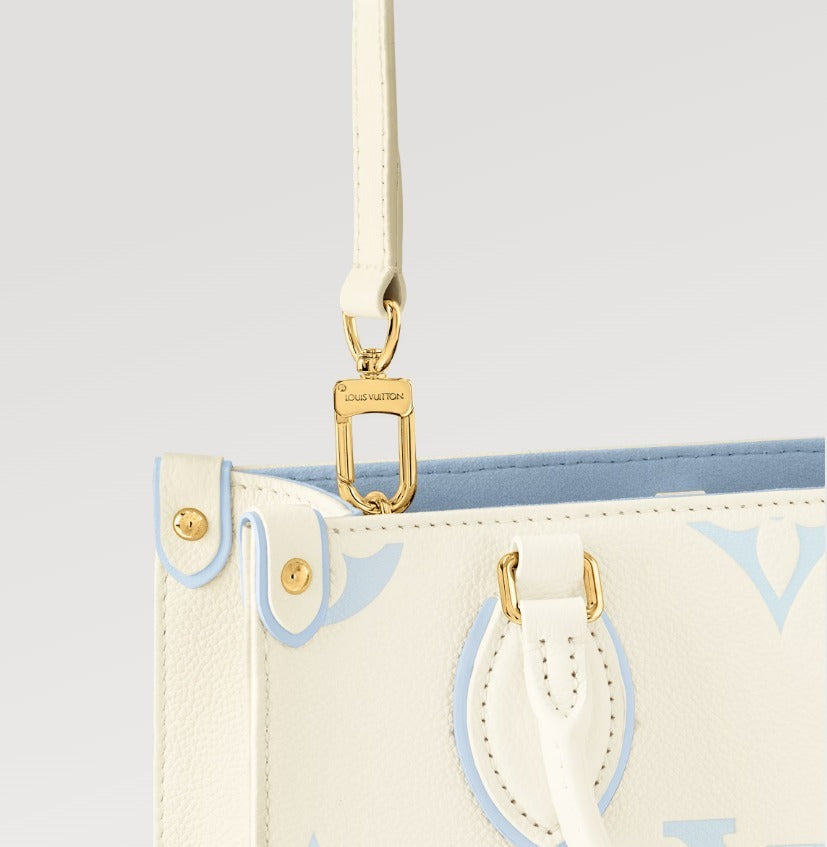 【淡いカラーが◎！】Louis Vuitton オンザゴー トートバッグ M46833