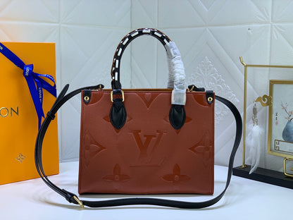 Louis Vuitton(ルイヴィトン)新作モデルが登場【LV CRAFTY ONTHEGO ハンドバッグ】