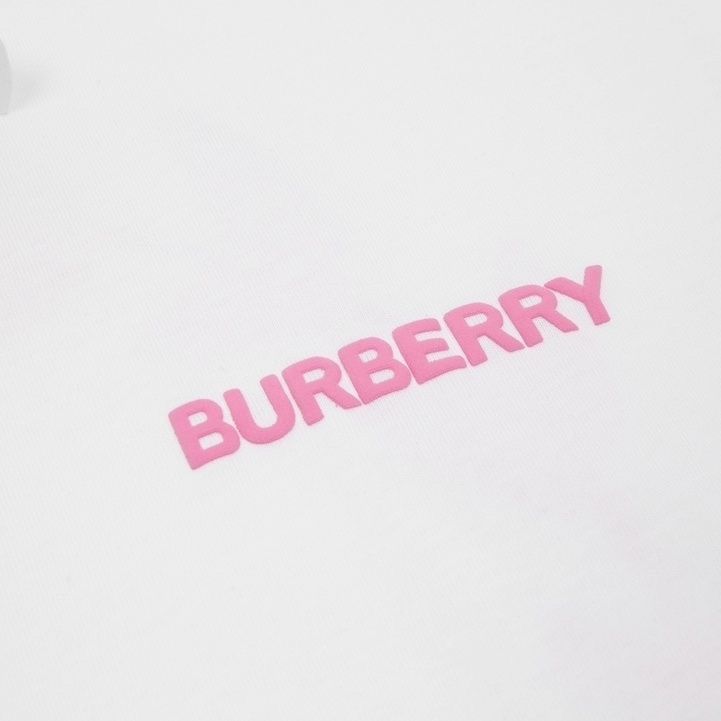 🔥2 つのうち 1 つが無料になります🔥🔥【BURBERRY 公式旗艦店】バーバリー Tシャツ ご好評に付き再入荷！
