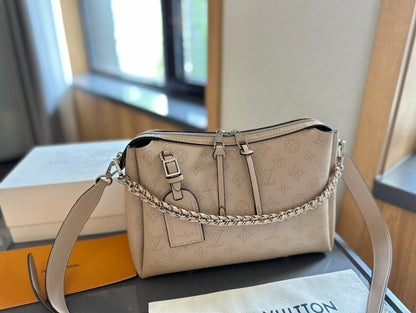 Louis Vuitton◇Lv ベラ トートバッグ