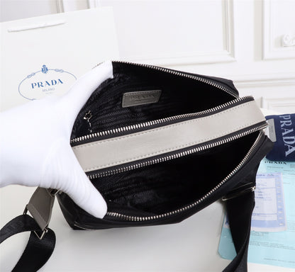 【 PRADA 公式 旗艦店】 プラダ ショルダーバッグ当日出荷 好評に付き再入荷！25*18*9CM