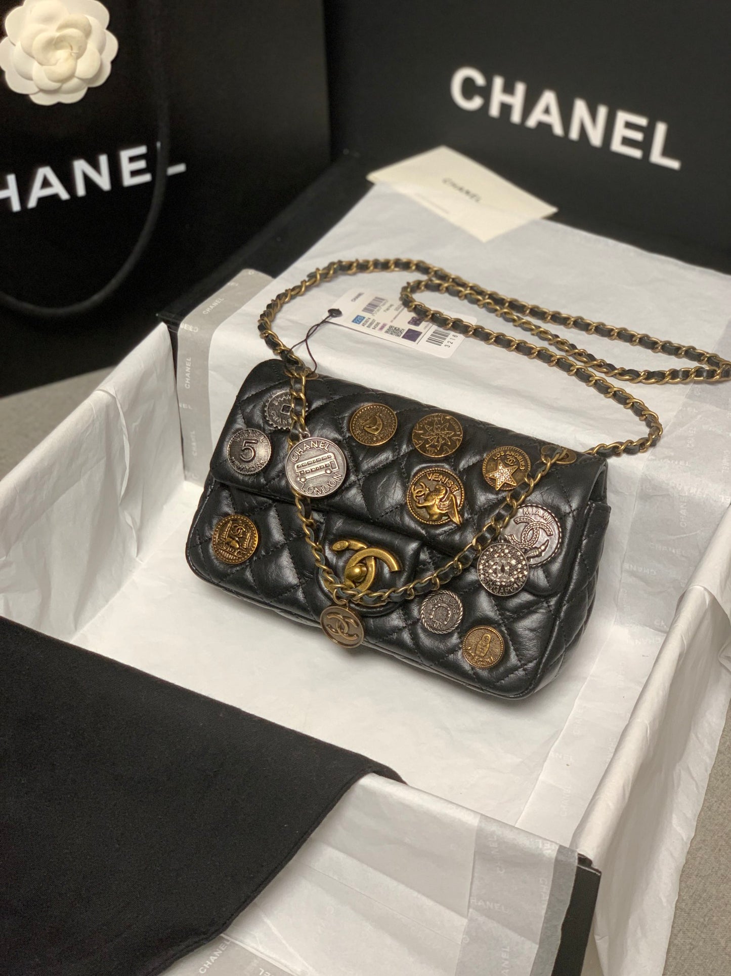 Chanel FLAP BAG AS2675