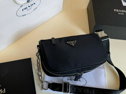 【PRADA 公式 旗艦店】プラダ 斜めがけバッグ 当日出荷 好評に付き再入荷！24*15CM 240719