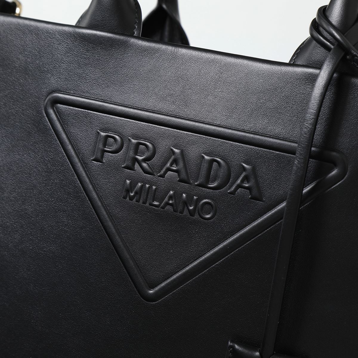 PRADA トートバッグ 1BA376 ASK エンボスロゴ SOFT CALF