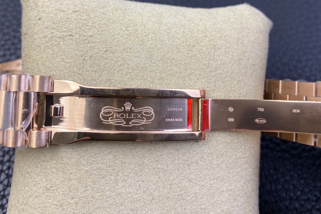 ロレックス デイデイト 118235FA