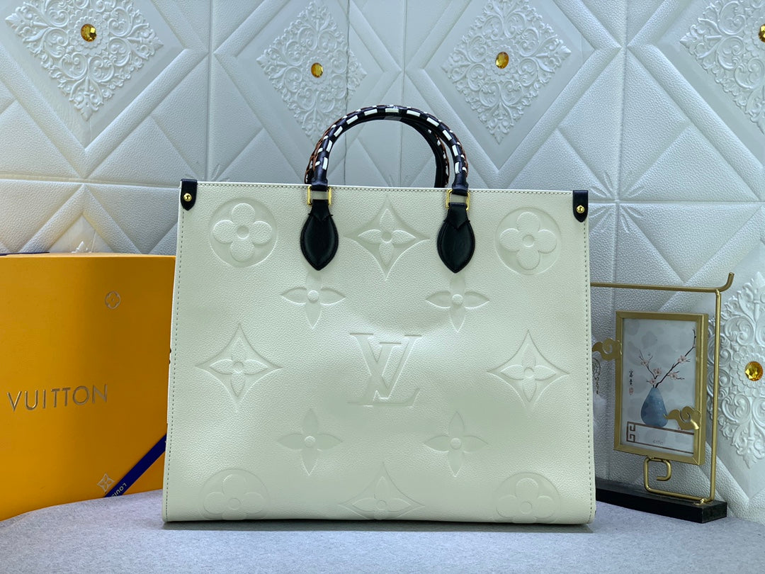 Louis Vuitton(ルイヴィトン)新作モデルが登場【LV CRAFTY ONTHEGO ハンドバッグ】