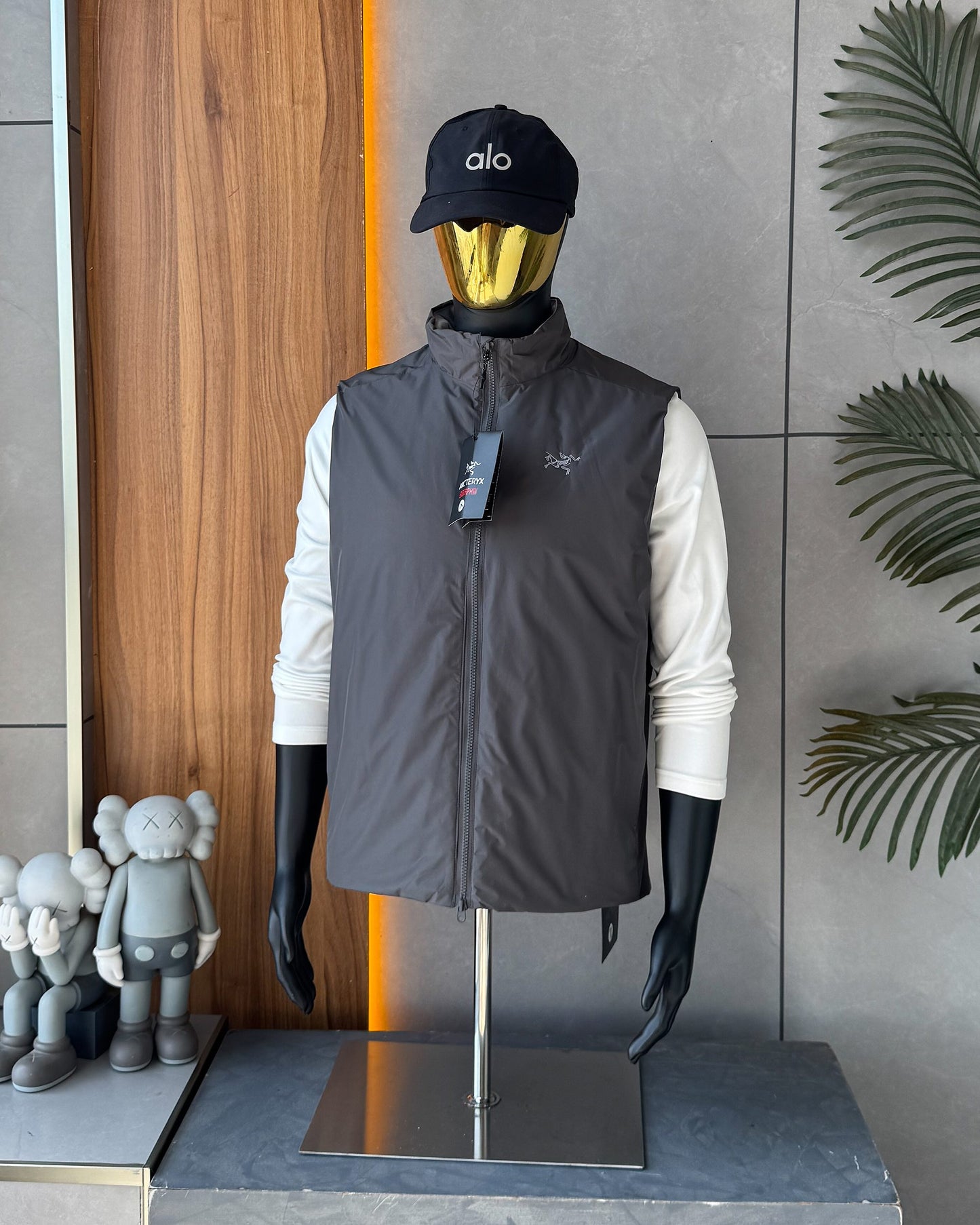 【ARC'TERYX旗艦店】ダウンベスト 男女兼用 ご好評に付き再入荷！