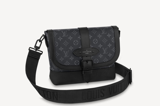 NEW IN◆ LV ショルダー メッセンジャー バッグ モノグラム 黒 M45911