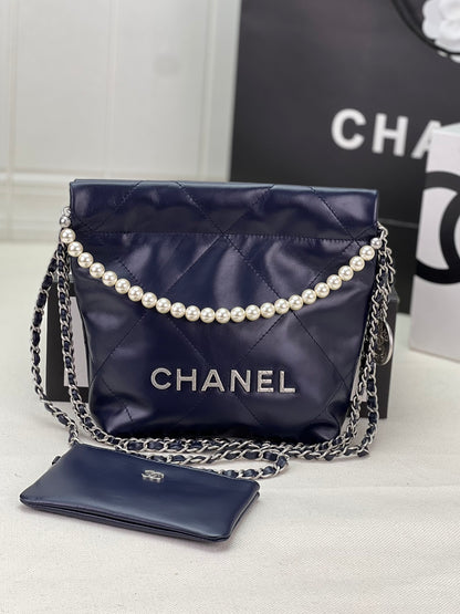 CHANEL 22 3989