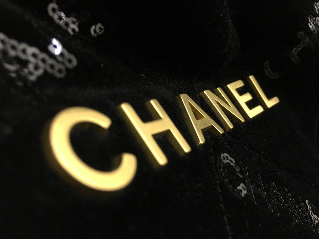 CHANEL 22 3261