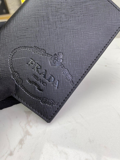 PRADA(プラダ) 財布9.5x14cm