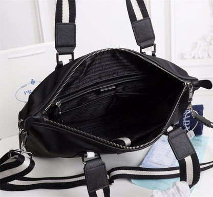 【PRADA 公式旗艦店】プラダ ハンドバッグ 当日出荷 好評に付き再入荷！40*36*13CM