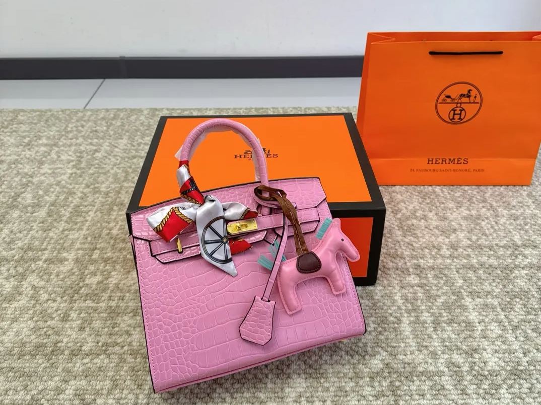 HERMES 高級ワニ革模様 プラチナバッグ