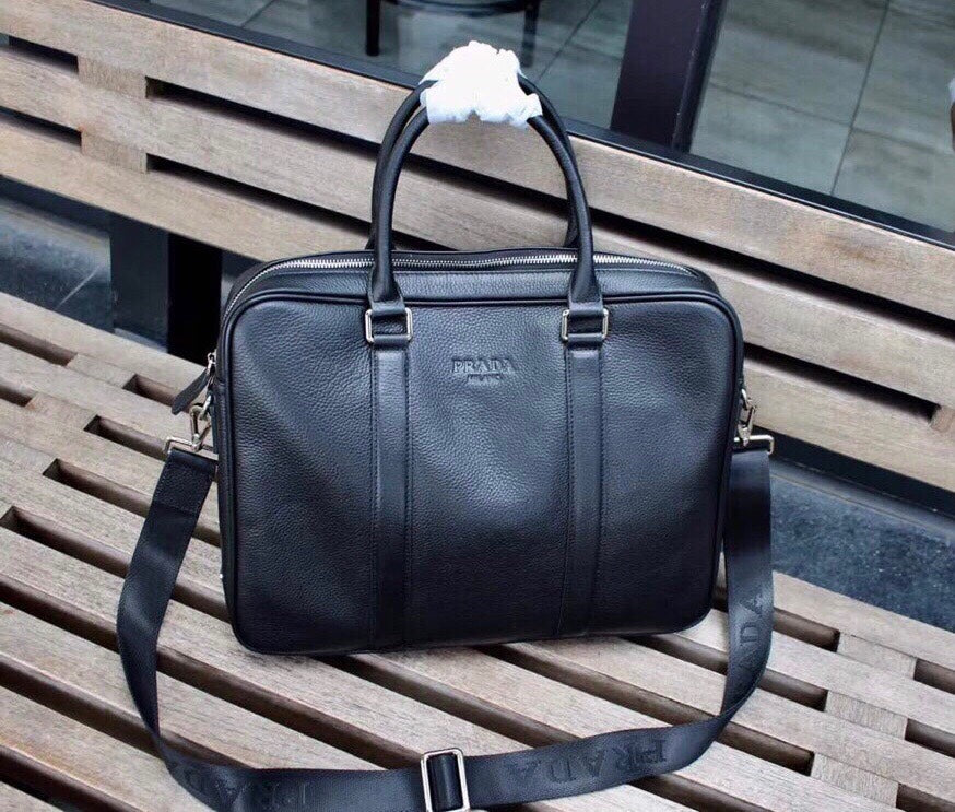 【PRADA 公式 旗艦店】プラダ ブリーフケース 当日出荷 好評に付き再入荷！39*30*6CM
