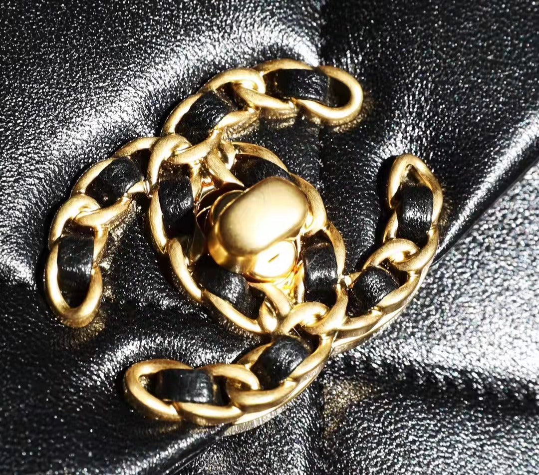 CHANEL 19 LARGE HANDBAG AS1161B0485294305