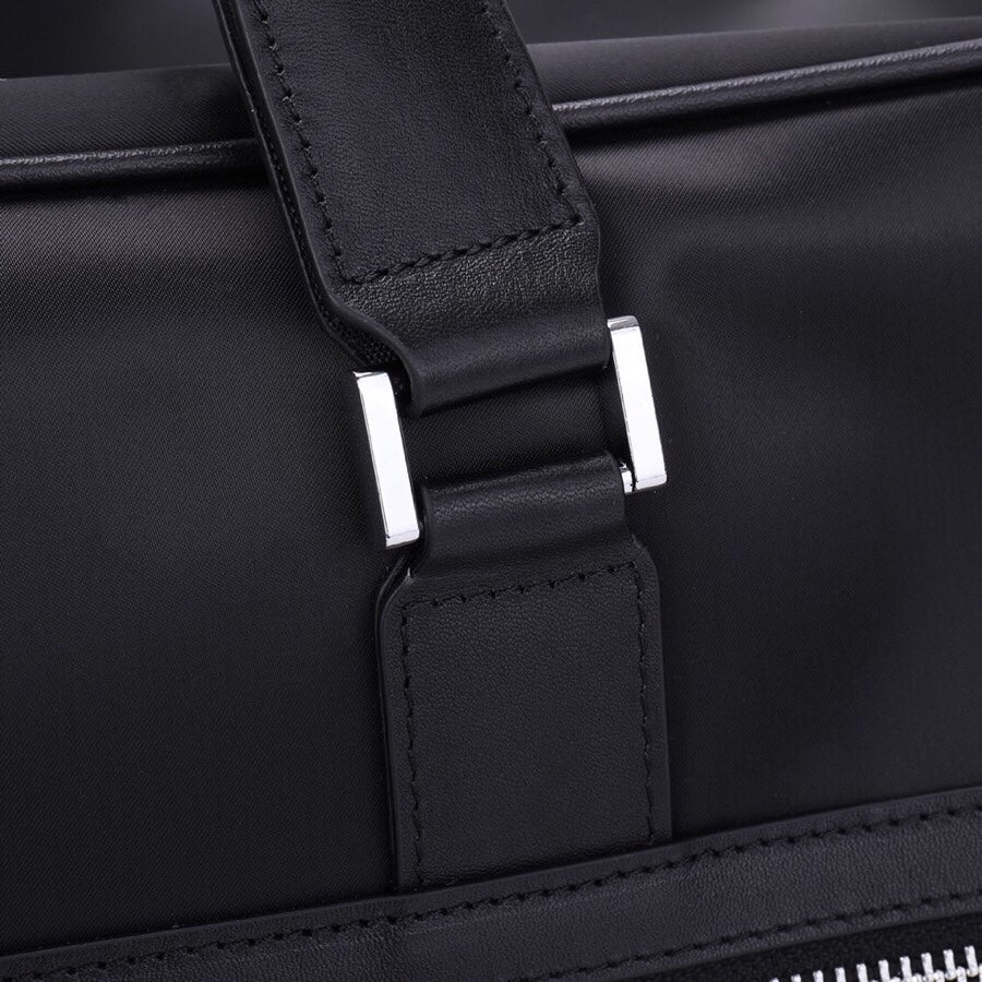 【PRADA 公式旗艦店】プラダ 旅行かばん 当日出荷 好評に付き再入荷！44*28*18CM