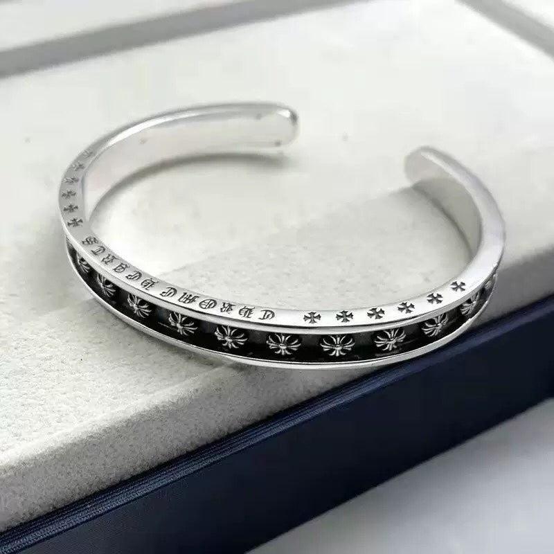 Chrome Hearts(クロムハーツ)男女共に愛されるブレスレット