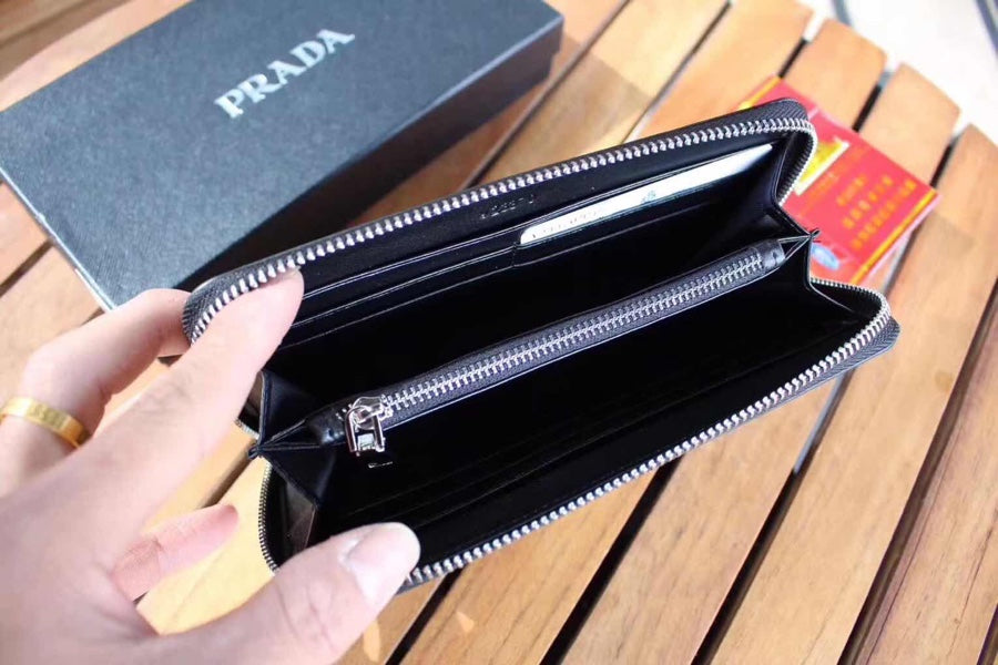 【PRADA 公式旗艦店】プラダ 財布 当日出荷 好評に付き再入荷！19*10*2.5CM