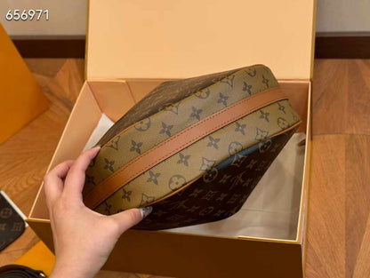 24AW Louis Vuitton 新モデル ショルダーバッグ バイア