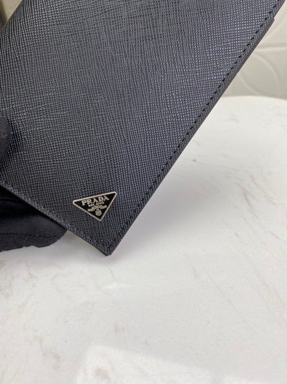 PRADA(プラダ) 財布9.5x14cm