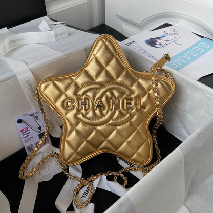 CHANEL 2024 Cruise CHANEL ☆STAR HANDBAG ☆AS4579