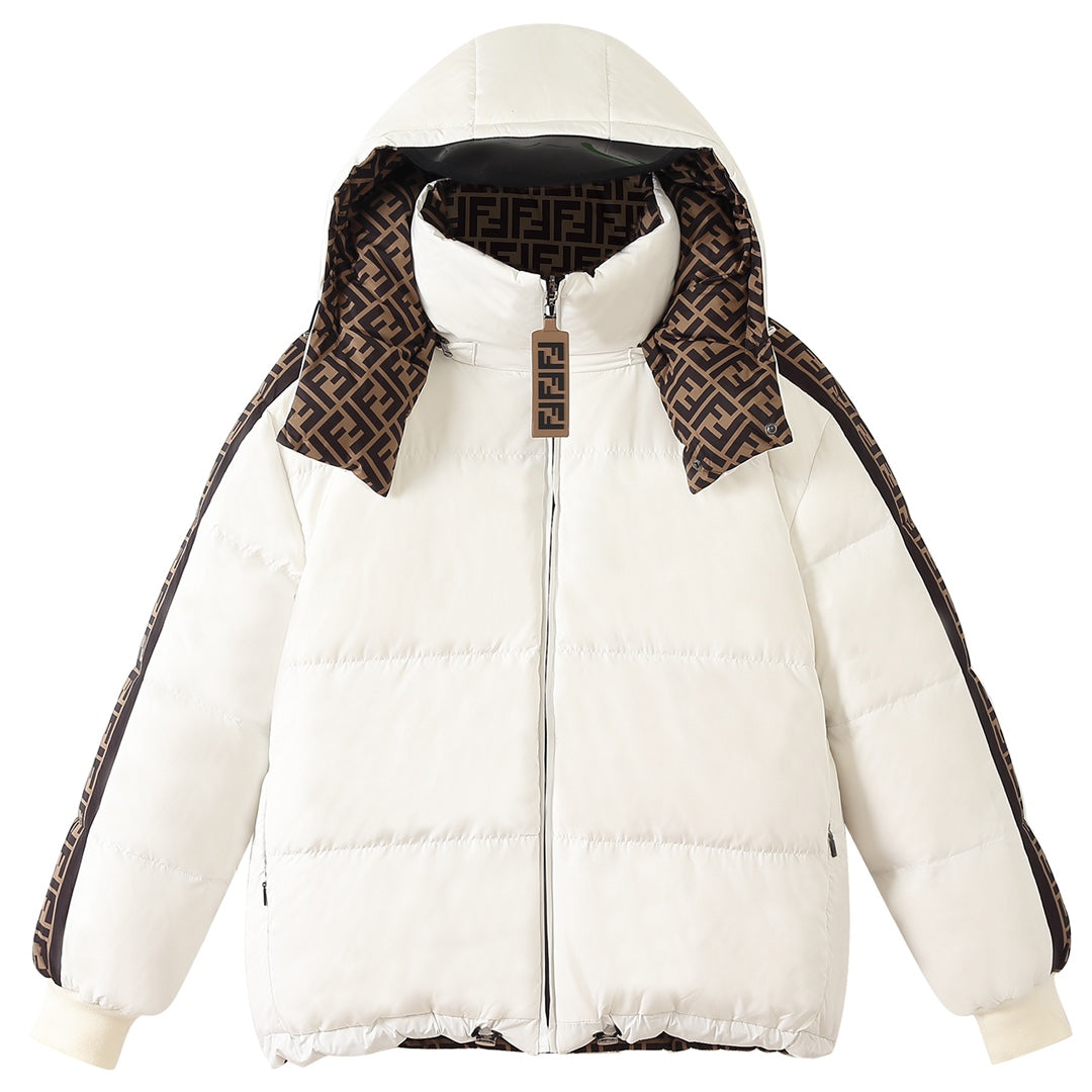 FENDI（フェンディ） ダウンジャケット、ご好評に付き再入荷！