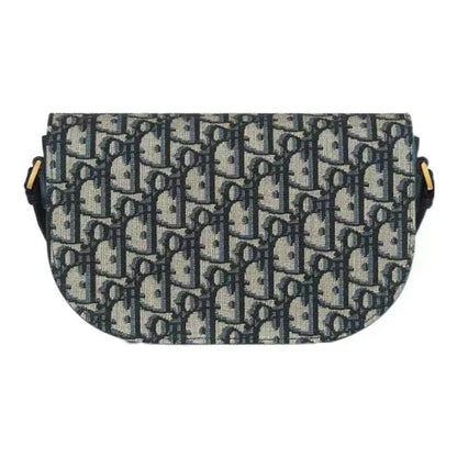 【DIOR】CD SIGNATURE バッグ【2023新しい商品】