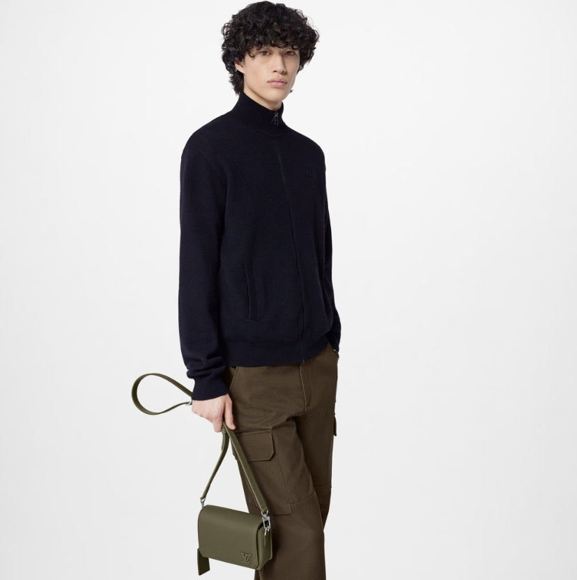 国内即発 LouisVuitton ファストラインウエアラブルウォレット