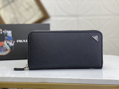 PRADA(プラダ) 財布19x12cm