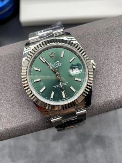 ロレックス デイトジャスト41 126334