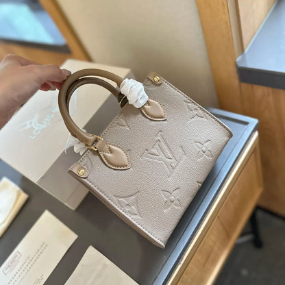 Louis Vuitton◇OnTheGo ハンドバッグは、モノグラム アンプラント レザーのエレガンスを解き放ちます