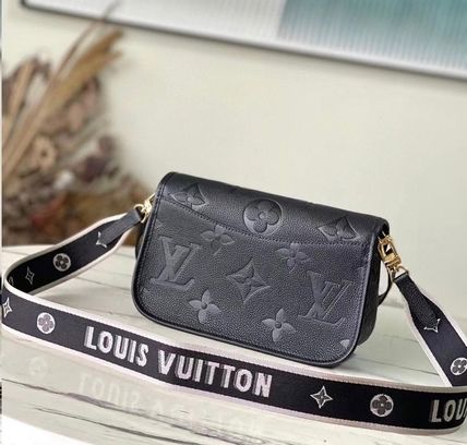 《23SS/2WAY》LOUIS VUITTON ディアヌ ショルダーバッグ