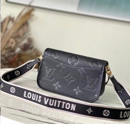 《23SS/2WAY》LOUIS VUITTON ディアヌ ショルダーバッグ